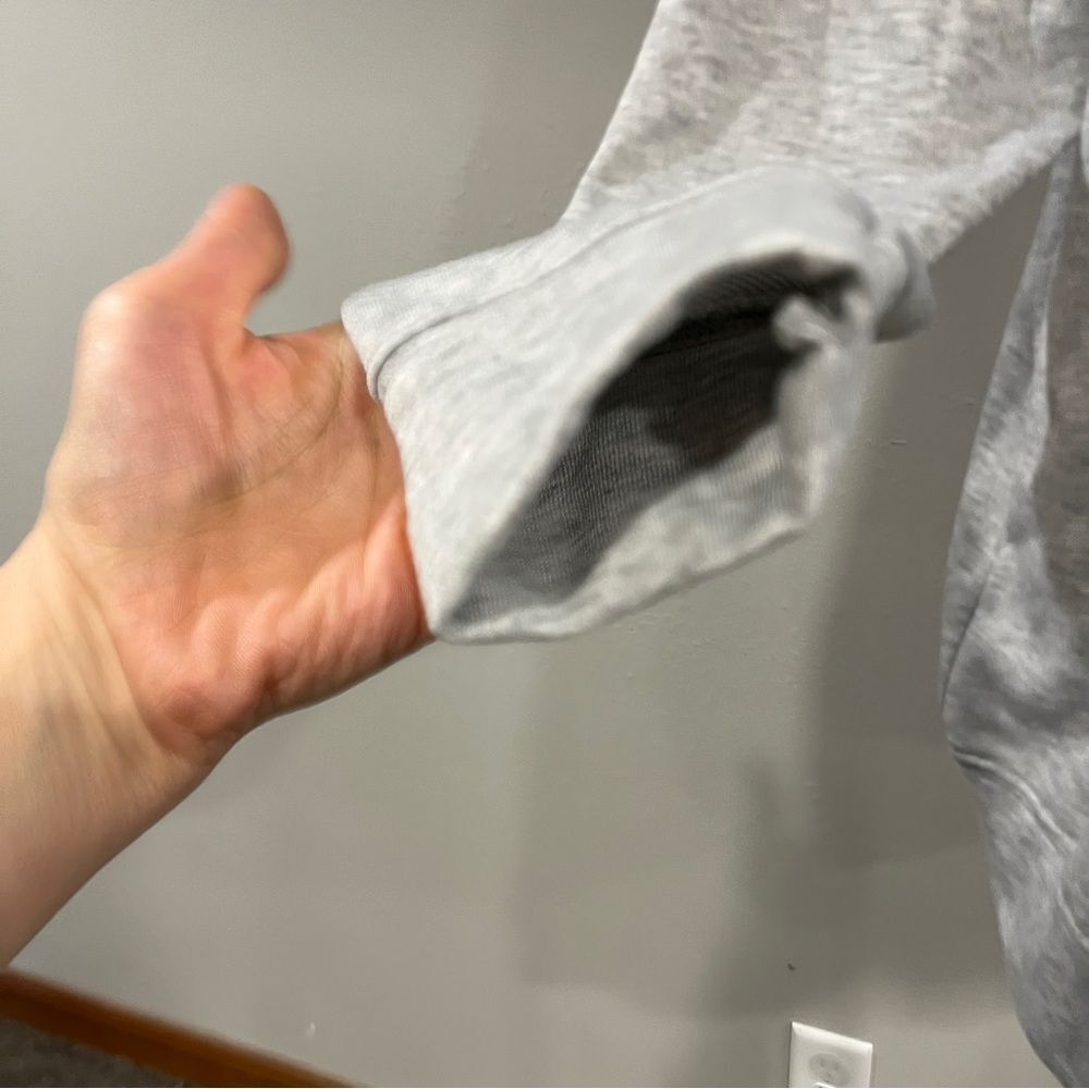 Gray Pumpkin‎ Graphic Sweatshirt - Picture 4 of 11